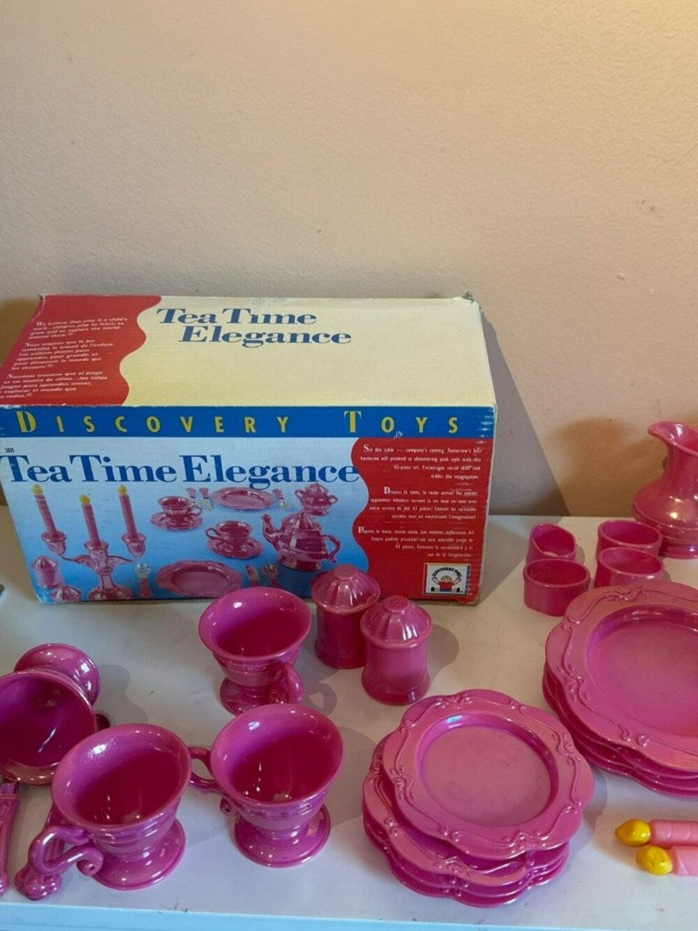 2003 Discovery Toys Tea Time Elegance Party Set Party Pink Plastic #2835 Pretend